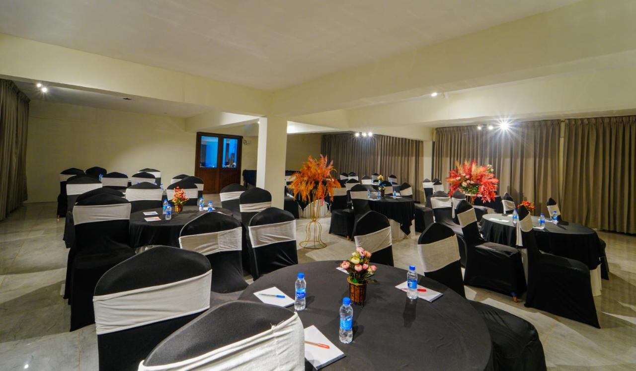 Hotel Woodcrest Zirakpur - Best Family Hotel By - A Unit Of Sidham Group Luaran gambar