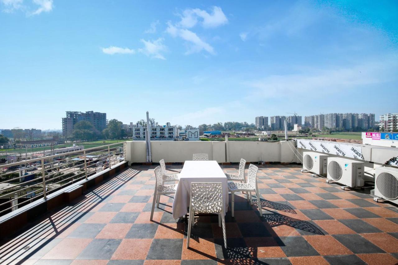 Hotel Woodcrest Zirakpur - Best Family Hotel By - A Unit Of Sidham Group Luaran gambar