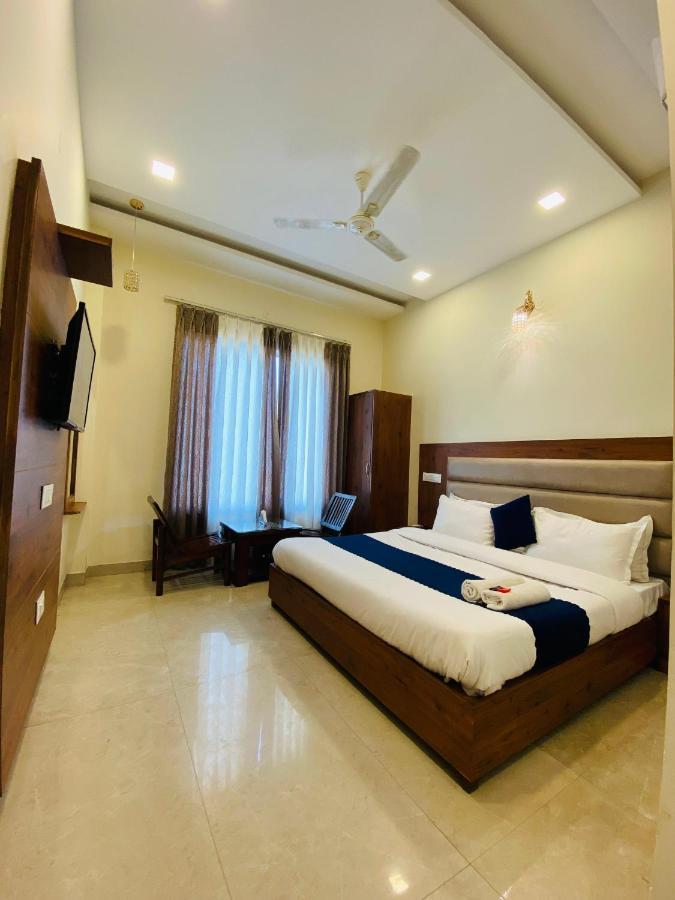 Hotel Woodcrest Zirakpur - Best Family Hotel By - A Unit Of Sidham Group Luaran gambar