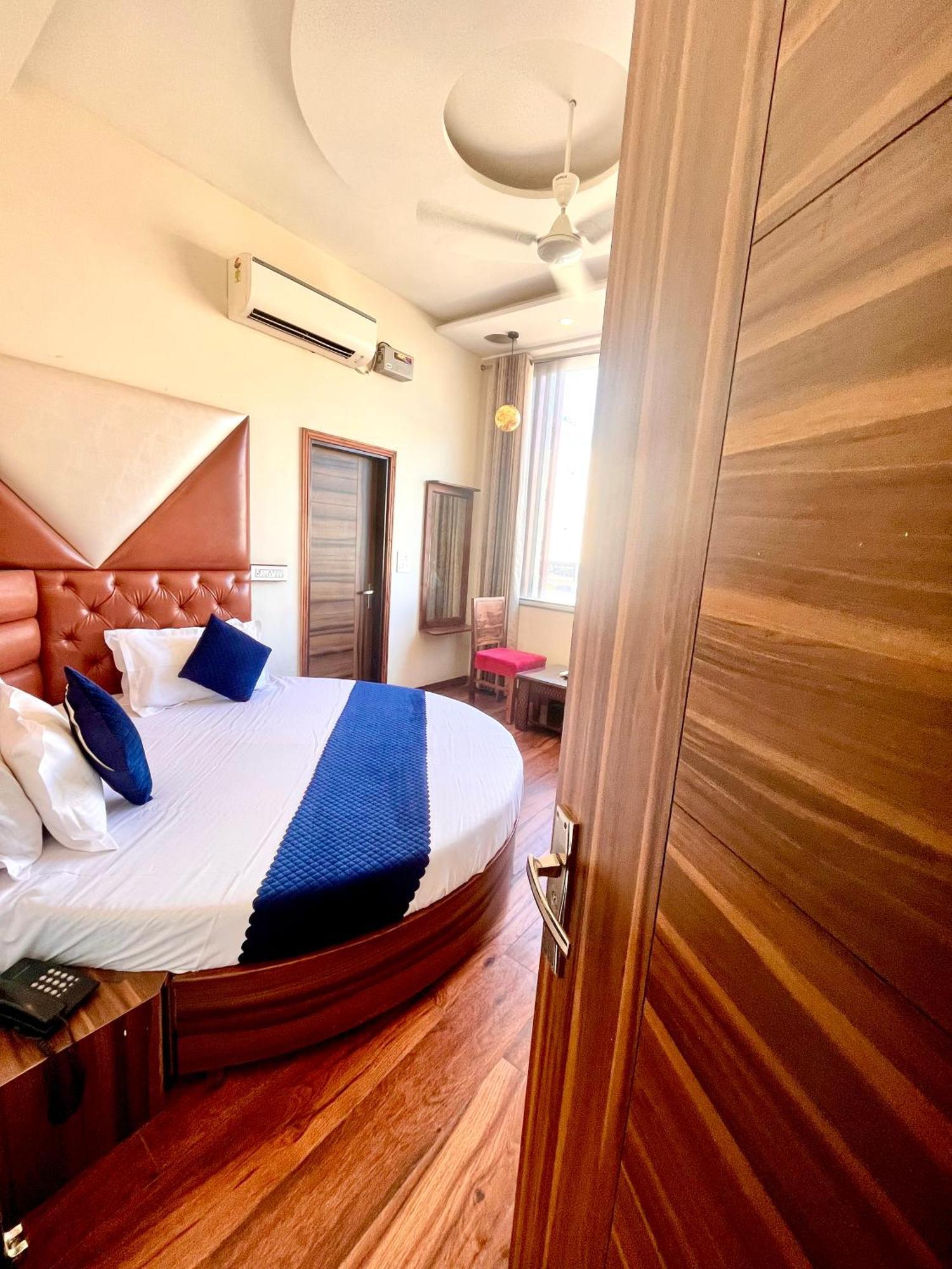 Hotel Woodcrest Zirakpur - Best Family Hotel By - A Unit Of Sidham Group Luaran gambar